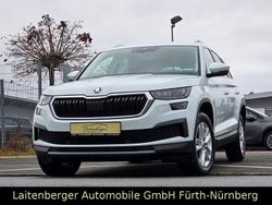 Weiß Gebraucht 2023 Skoda Kodiaq Ambition SUV | 27.900 € (Fairer Preis)