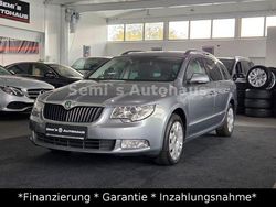 Grau Gebraucht 2011 Skoda Superb Comfort Kombi | 6.290 € (Fairer Preis)