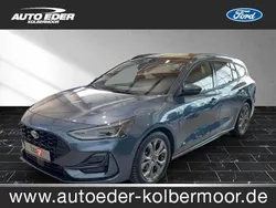 Chromablau (metallic) Gebraucht 2023 Ford Focus ST-Line Kombi | 26.490 € (Fairer Preis)