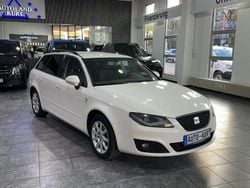 Weiß Gebraucht 2012 Seat Exeo Reference Limousine | 3.650 € (Fairer Preis)