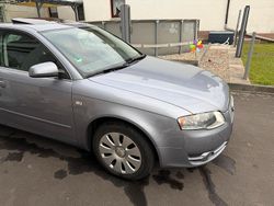 Grau Gebraucht 2006 Audi A4 Limousine | 2.650 € (Superpreis)