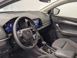Metallic Gebraucht 2024 Skoda Karoq Selection SUV | 30.910 € (Fairer Preis)