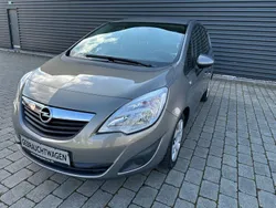 Braun Gebraucht 2010 Opel Meriva Edition Van / Kleinbus | 3.999 € (Fairer Preis)