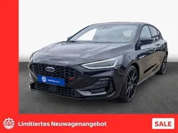 Schwarz Neu 2024 Ford Focus ST Limousine | 39.880 €