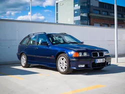 Blau Gebraucht 1996 BMW 323 M Sport Kombi | 8.500 €