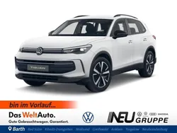 Weiß Gebraucht 2024 VW Tiguan Goal SUV | 35.979 €