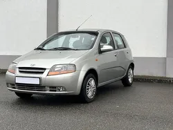 Silber Gebraucht 2004 Chevrolet Kalos SE Limousine | 1.990 € (Fairer Preis)