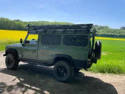 Grün Gebraucht 1995 Land Rover Defender SUV | 26.000 €