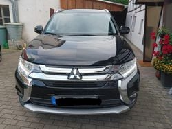 Schwarz Gebraucht 2017 Mitsubishi Outlander Top SUV | 15.400 € (Superpreis)