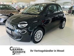 Onyx schwarz Gebraucht 2022 Fiat 500e Action Limousine | 17.490 € (Fairer Preis)