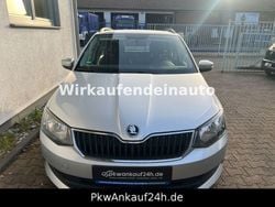 Silber Gebraucht 2015 Skoda Fabia Ambition Kleinwagen | 7.400 € (Guter Preis)