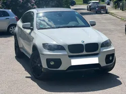 Alpinweiss iii Gebraucht 2011 BMW X6 Sport Line SUV | 23.799 €