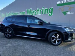 Schwarz Gebraucht 2024 Ford Focus Active Limousine | 25.950 € (Guter Preis)