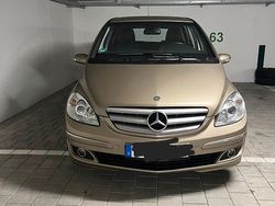 Gelb Gebraucht 2006 Mercedes B200 Van / Kleinbus | 6.250 € (Fairer Preis)