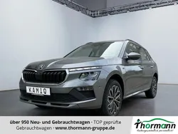 Graphitegrau Neu 2025 Skoda Kamiq Selection SUV | 31.925 € (Teuer)