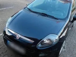 Blau Gebraucht 2011 Fiat Punto Pop Kleinwagen | 3.800 € (Teuer)