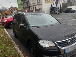 Schwarz Gebraucht 2007 VW Touran Van / Kleinbus | 2.200 € (Guter Preis)
