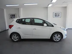 Weiß Gebraucht 2013 Hyundai ix20 Comfort Van / Kleinbus | 4.990 € (Fairer Preis)