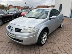Grau Gebraucht 2005 Renault Mégane Cabriolet Dynamique Cabrio | 1.999 € (Guter Preis)