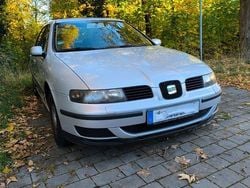 Silber Gebraucht 2000 Seat Toledo Limousine | 800 € (Superpreis)