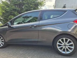 Grau Gebraucht 2017 Ford Fiesta Titanium Kleinwagen | 8.600 € (Etwas zu teuer)