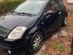 Schwarz Gebraucht 2005 Citroën C2 Kleinwagen | 300 €