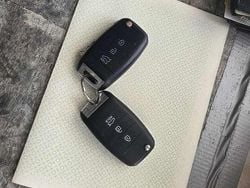 Gebraucht 2015 Kia Carens DREAM-TEAM Edition Van / Kleinbus | 6.150 € (Fairer Preis)