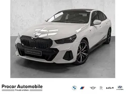 Weiß Neu 2025 BMW 530e Sport Line Limousine | 70.999 € (Teuer)