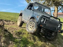 Grau Gebraucht 1989 Suzuki Samurai SUV | 4.500 €