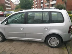 Grau Gebraucht 2010 VW Touran Van / Kleinbus | 5.000 € (Guter Preis)