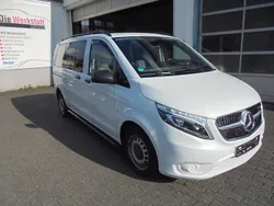 Weiß Gebraucht 2020 Mercedes Vito Van / Kleinbus | 25.490 € (Teuer)