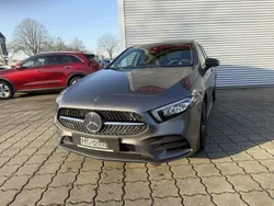 Grau Gebraucht 2021 Mercedes A180 AMG line Limousine | 25.750 € (Fairer Preis)