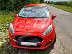 Rot Gebraucht 2013 Ford Fiesta SYNC Edition Kleinwagen | 4.600 € (Fairer Preis)
