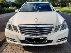Weiß Gebraucht 2011 Mercedes E200 Kombi | 5.800 € (Fairer Preis)