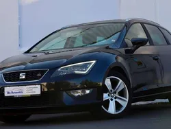 Mitternachtsschwarz Gebraucht 2015 Cupra Leon Kombi | 9.390 €