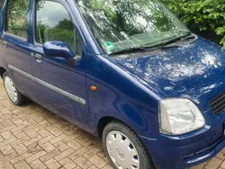 Blau Gebraucht 2001 Opel Agila Kleinwagen | 500 € (Guter Preis)
