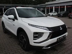 Weiss Gebraucht 2022 Mitsubishi Outlander P-HEV Limousine | 23.490 € (Guter Preis)