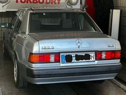 Silber Gebraucht 1991 Mercedes 190 Limousine | 5.999 €