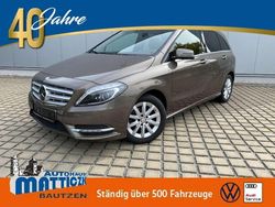 Gold metallic Gebraucht 2012 Mercedes 200 Van / Kleinbus | 11.339 € (Superpreis)
