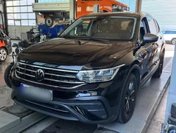 Schwarz Gebraucht 2022 VW Tiguan Allspace Life SUV | 22.690 € (Fairer Preis)