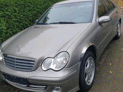 Gold Gebraucht 2004 Mercedes C180 Limousine | 2.200 € (Superpreis)
