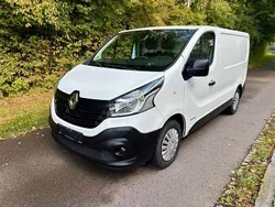 Weiß Gebraucht 2017 Renault Trafic Komfort Van | 11.999 € (Guter Preis)