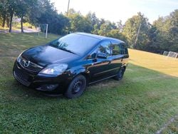 Schwarz Gebraucht 2009 Opel Zafira Van / Kleinbus | 1.799 € (Fairer Preis)