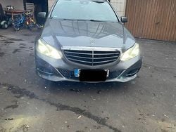 Grau Gebraucht 2015 Mercedes E220 Edition Kombi | 9.999 € (Superpreis)