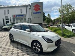 Weiß Gebraucht 2025 Suzuki Swift Comfort+ Limousine | 20.690 € (Teuer)