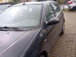 Schwarz Gebraucht 2002 Ford Focus Limousine | 1.050 € (Fairer Preis)