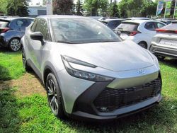 Shimmering silver metallic / d Neu 2025 Toyota C-HR SUV | 34.490 € (Superpreis)