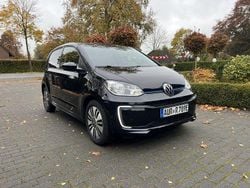 Schwarz Gebraucht 2021 VW e-up! United Kleinwagen | 12.899 € (Guter Preis)