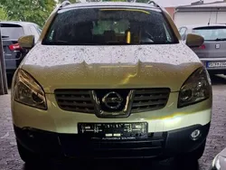Weiss Gebraucht 2009 Nissan Qashqai Tekna SUV | 7.500 € (Fairer Preis)