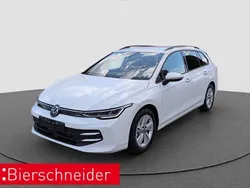 Weiss Gebraucht 2024 VW Golf VIII Life Kombi | 27.990 € (Fairer Preis)